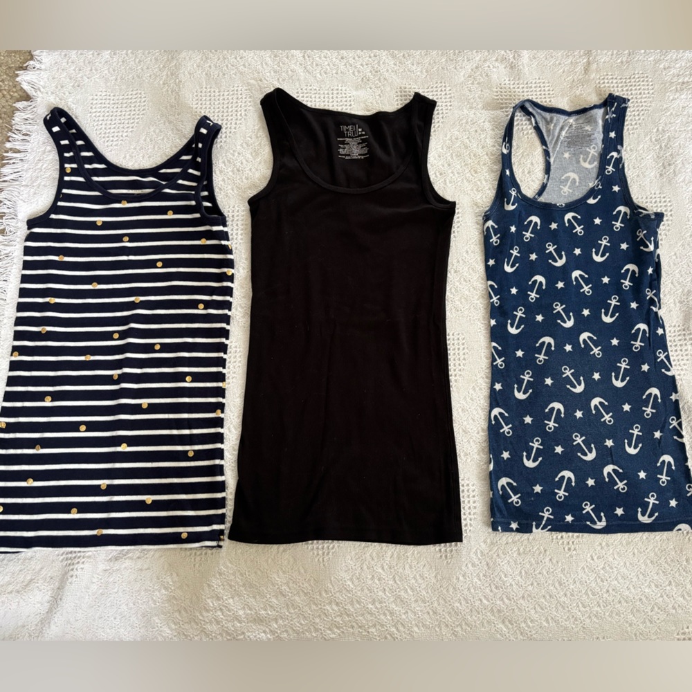 Set of Three Tank Tops Womens Size Medium Preowned Nautical Black Blue